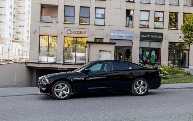 Dodge Charger cena 71000 przebieg: 211000, rok produkcji 2013 z Witkowo małe 232